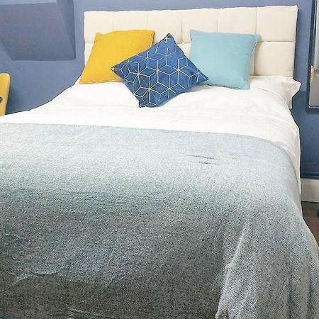 Inviting 1-Bed Apartment In 헌베이 외부 사진